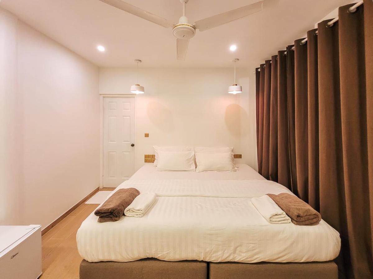 Kingsway Thoddoo Maldives Hotel Exterior photo
